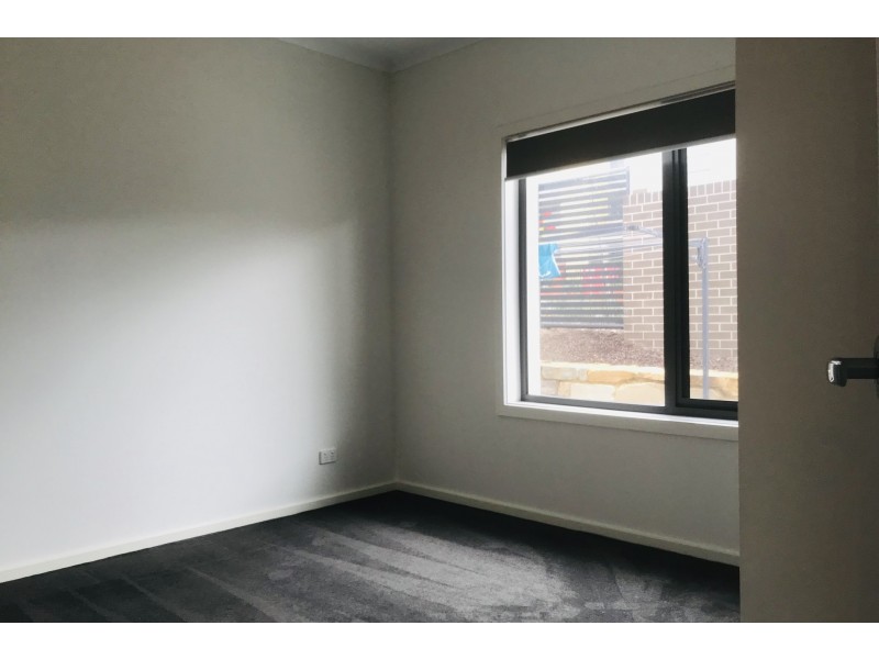 1/12 Uriarra Road, Queanbeyan NSW 2620