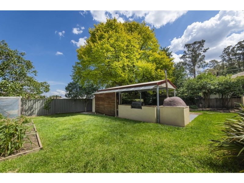 3 Phillip Avenue, Queanbeyan East NSW 2620