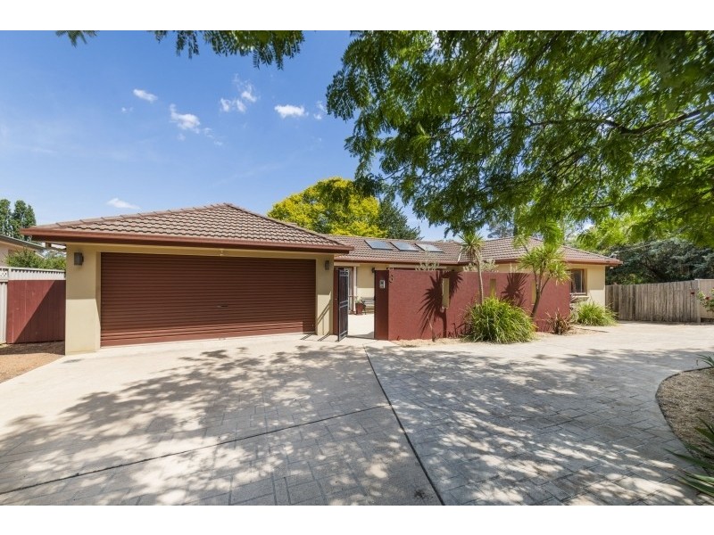 3 Phillip Avenue, Queanbeyan East NSW 2620