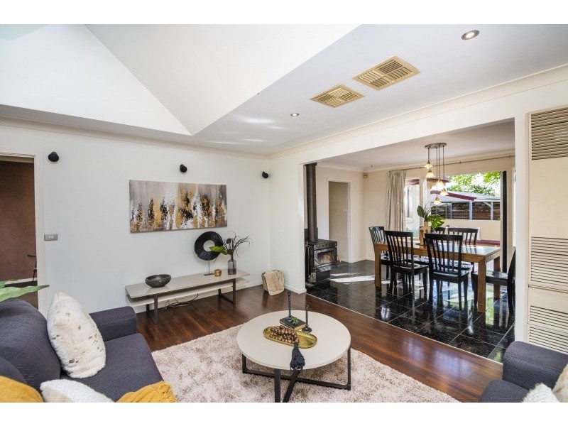 3 Phillip Avenue, Queanbeyan East NSW 2620