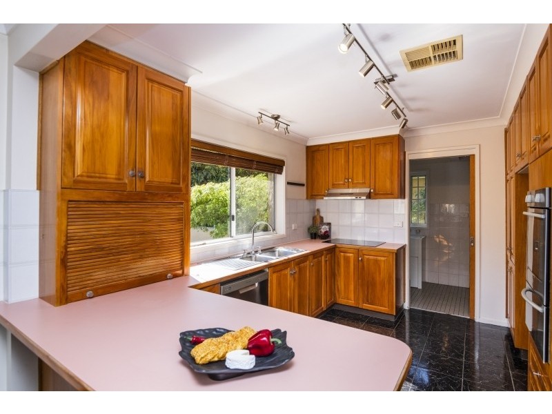 3 Phillip Avenue, Queanbeyan East NSW 2620