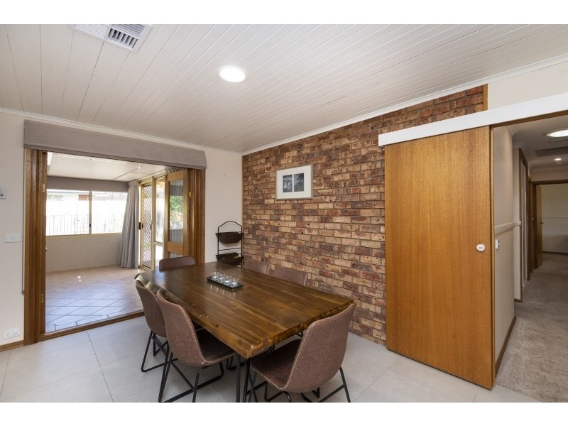 5 McInnes Place, Queanbeyan NSW 2620