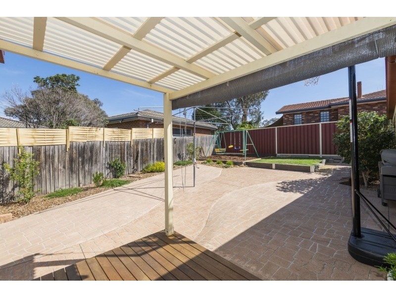 5 McInnes Place, Queanbeyan NSW 2620