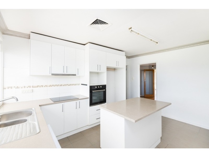 38 Agnes Avenue, Queanbeyan NSW 2620