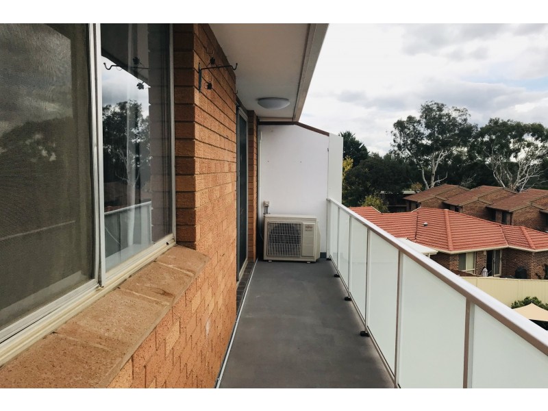 15/11 Mckeahnie Street, Crestwood NSW 2620