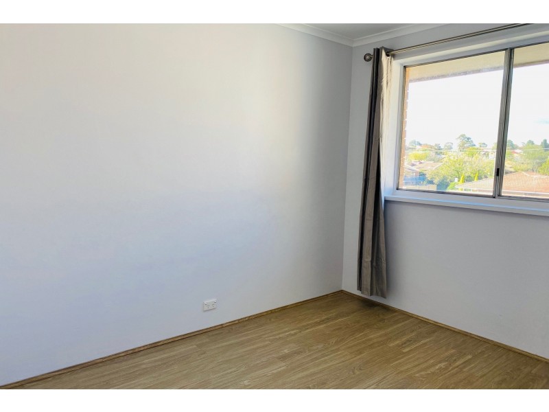 15/11 Mckeahnie Street, Crestwood NSW 2620