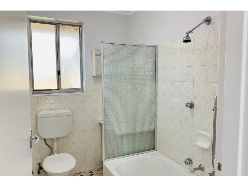 15/11 Mckeahnie Street, Crestwood NSW 2620