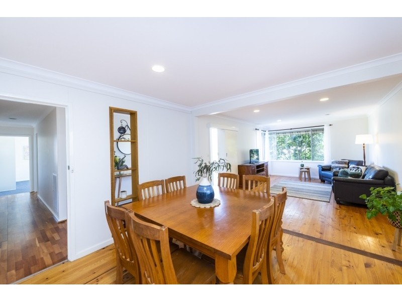 6 Crinoline Street, Queanbeyan NSW 2620