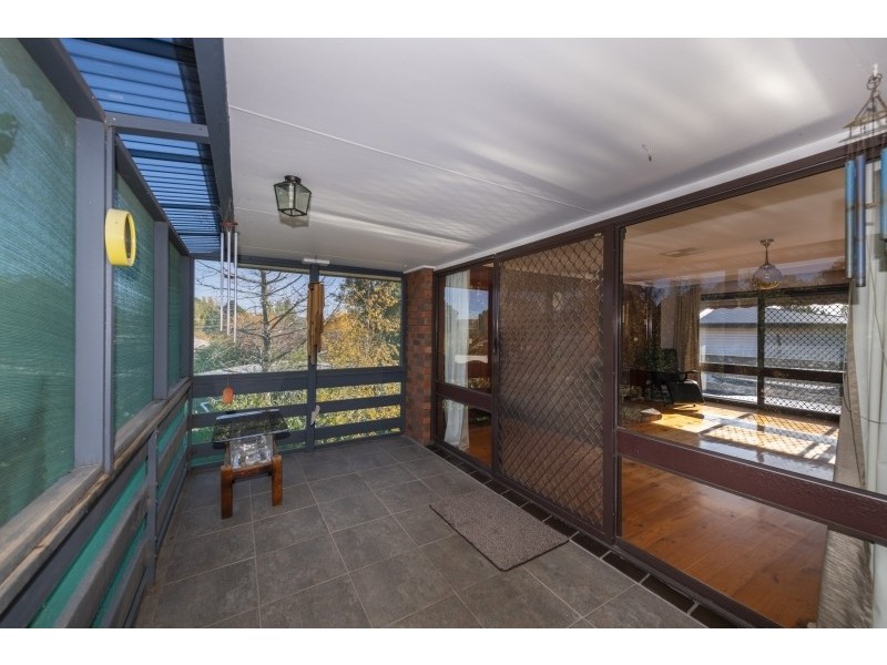 18 Carwoola Place, Queanbeyan East NSW 2620