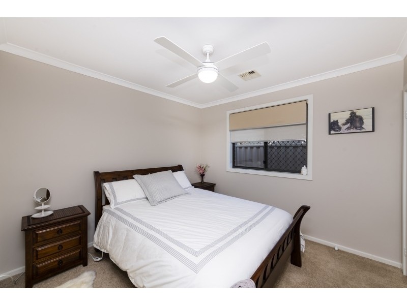 14 Tennyson Drive, Queanbeyan East NSW 2620