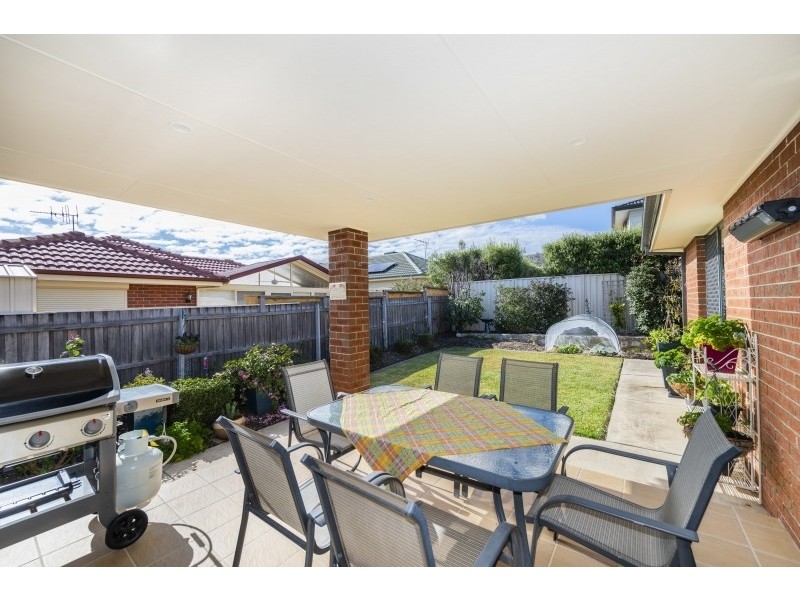14 Tennyson Drive, Queanbeyan East NSW 2620