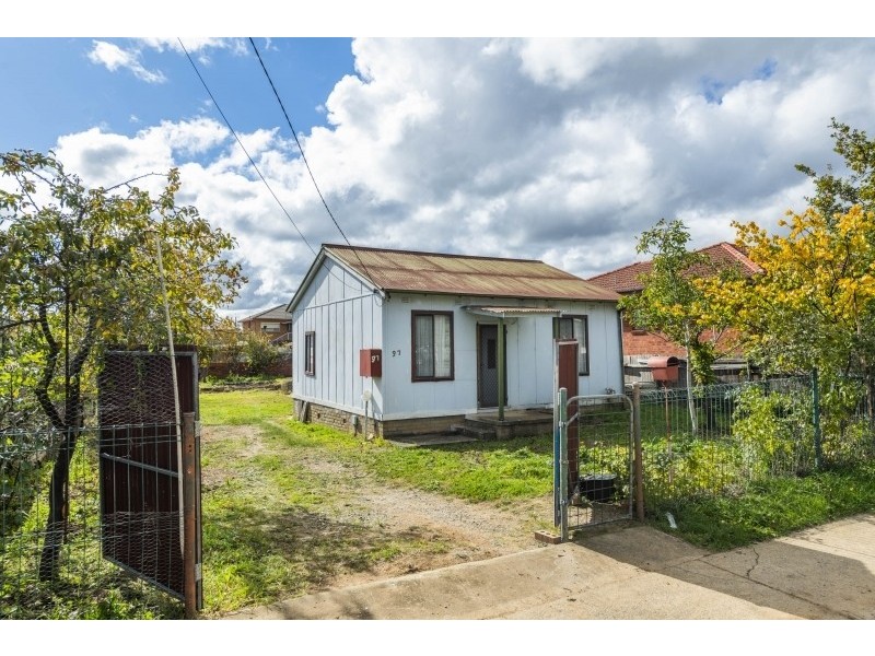 97 Morton Street, Queanbeyan West NSW 2620