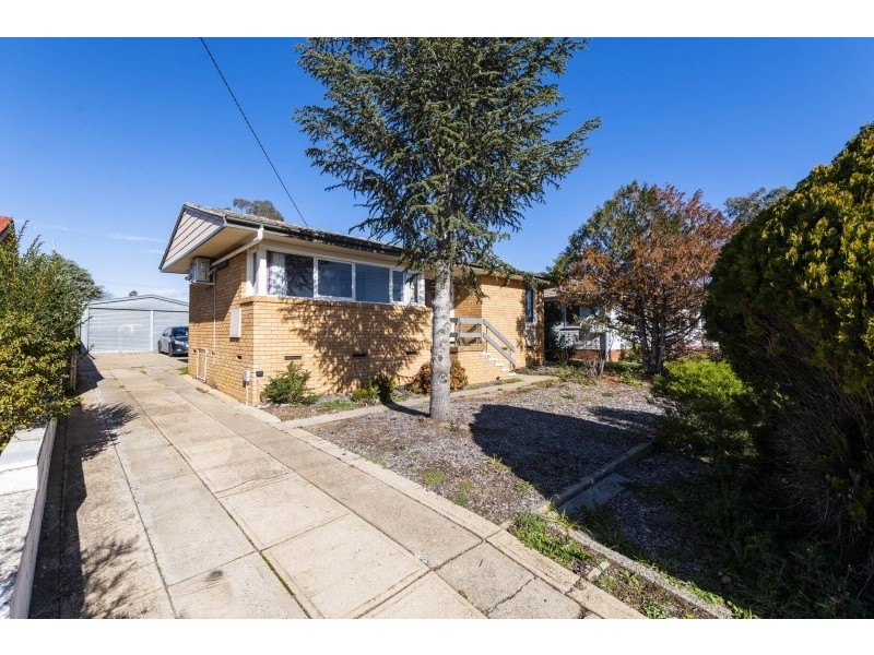 40 Boronia Crescent, Karabar NSW 2620