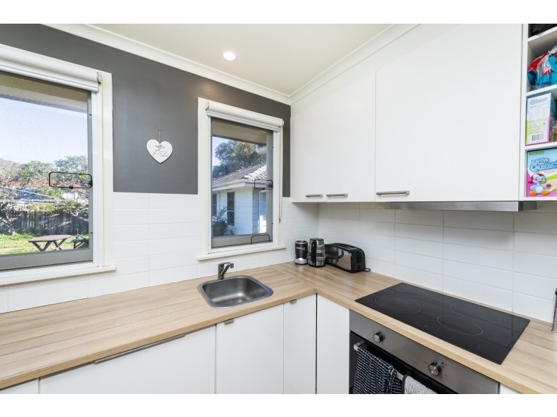 40 Boronia Crescent, Karabar NSW 2620