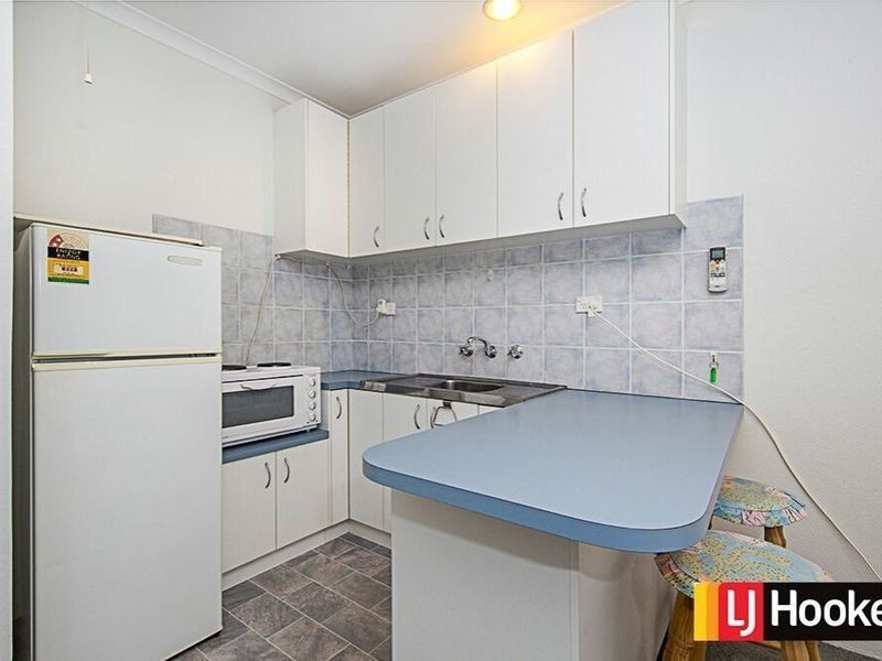 10/5 Adams Street, Queanbeyan NSW 2620