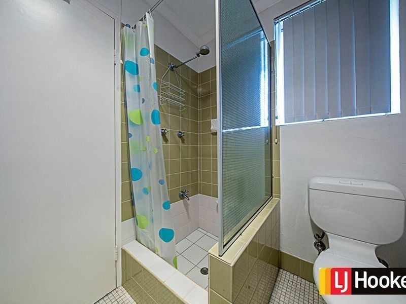 10/5 Adams Street, Queanbeyan NSW 2620