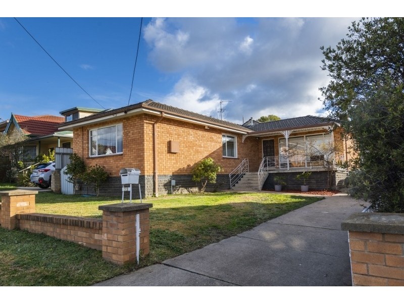 22 Christopher Crescent, Queanbeyan NSW 2620