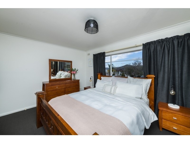 22 Christopher Crescent, Queanbeyan NSW 2620