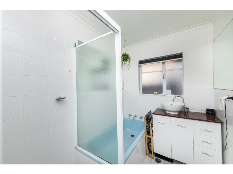 22 Christopher Crescent, Queanbeyan NSW 2620