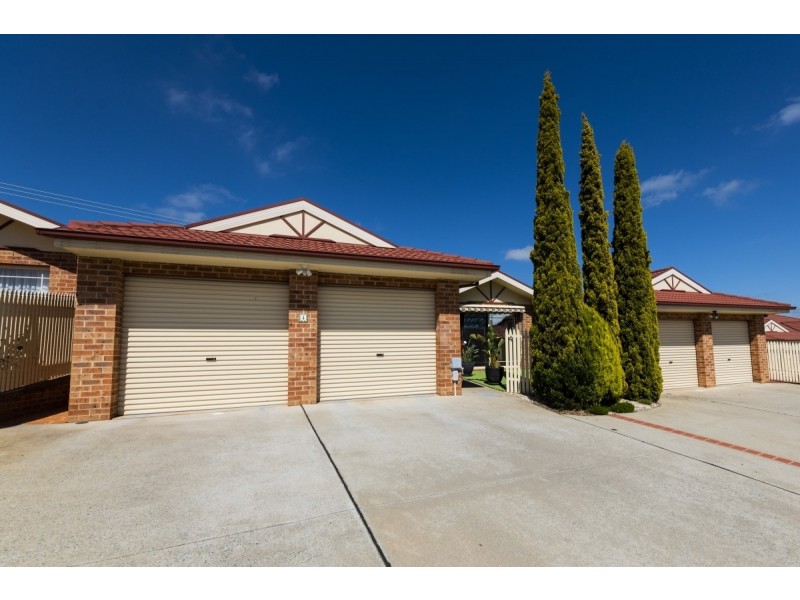 4/16 Telopea Place, Queanbeyan NSW 2620