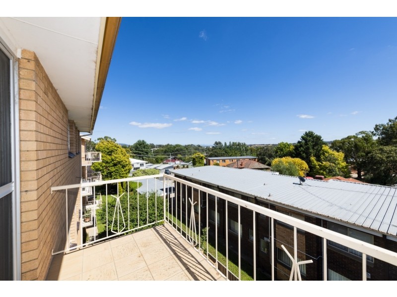 12/3-5 Davison Street, Queanbeyan NSW 2620