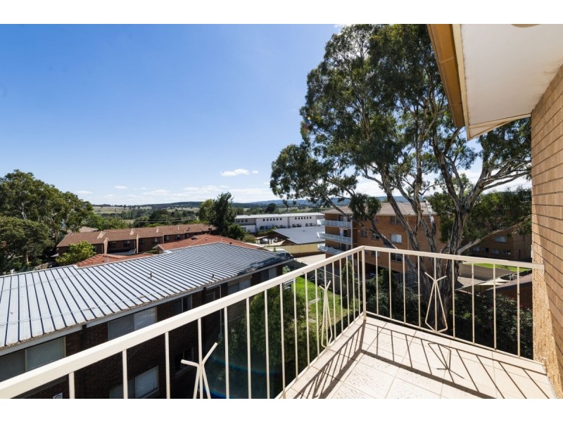 12/3-5 Davison Street, Queanbeyan NSW 2620