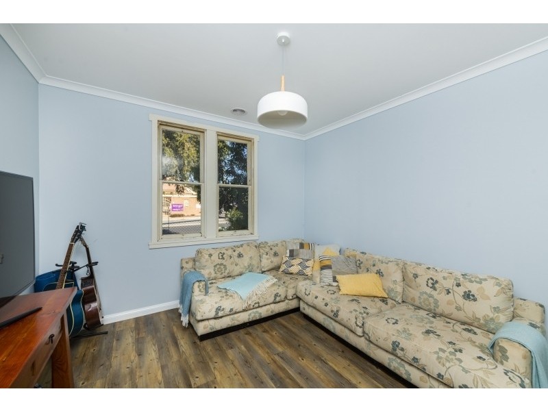 7 George Street, Queanbeyan NSW 2620