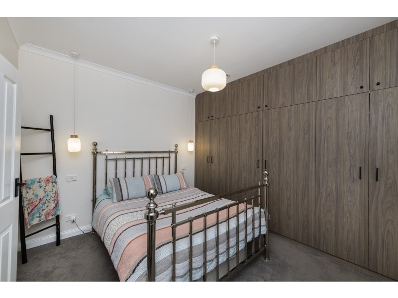 7 George Street, Queanbeyan NSW 2620