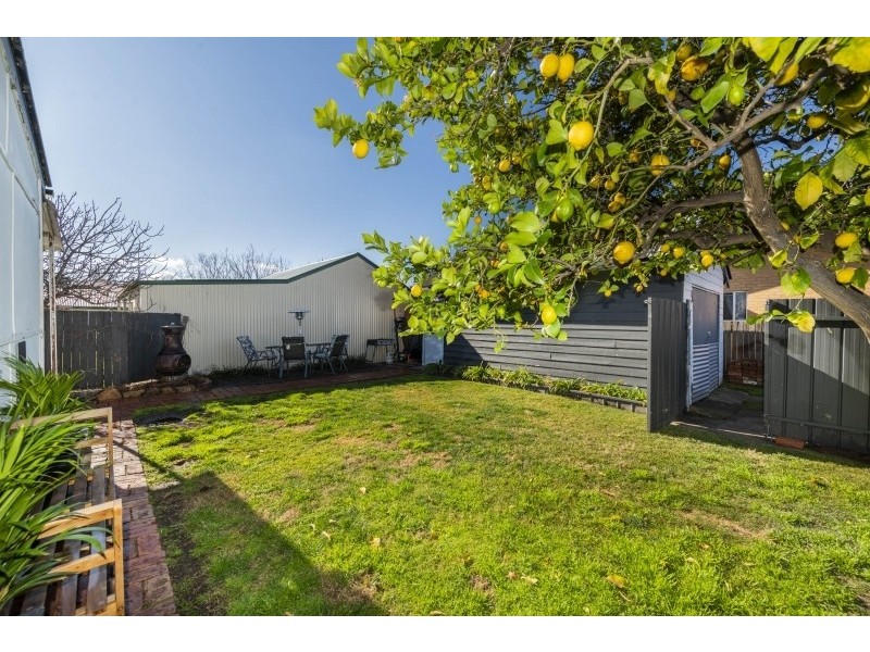 7 George Street, Queanbeyan NSW 2620