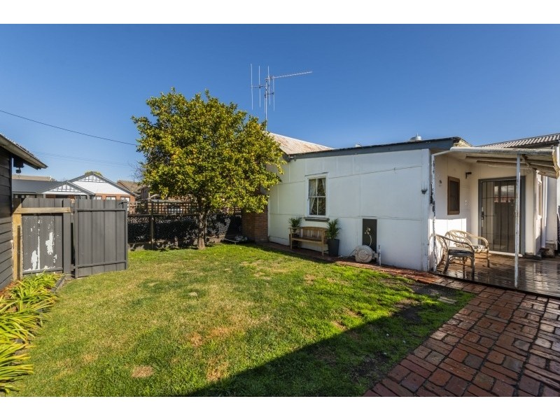 7 George Street, Queanbeyan NSW 2620