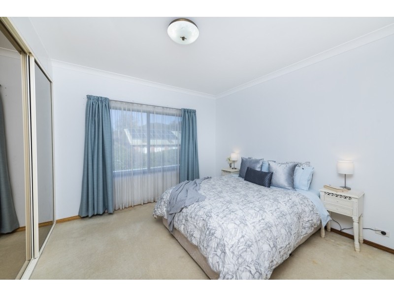 28 Christopher Crescent, Queanbeyan NSW 2620