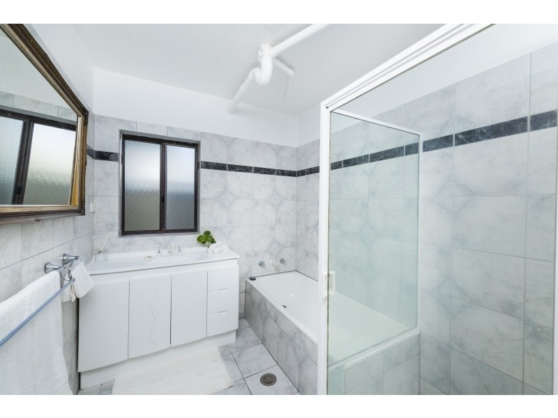 28 Christopher Crescent, Queanbeyan NSW 2620