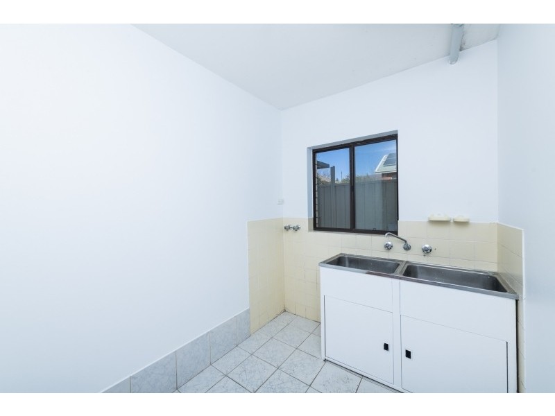 28 Christopher Crescent, Queanbeyan NSW 2620