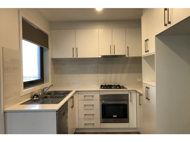 9/12 Uriarra Road, Queanbeyan NSW 2620