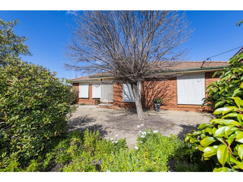 12 Ash Street, Queanbeyan NSW 2620