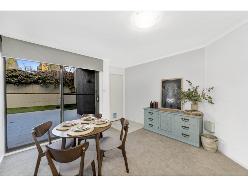 16/90 Derrima Road, Queanbeyan NSW 2620