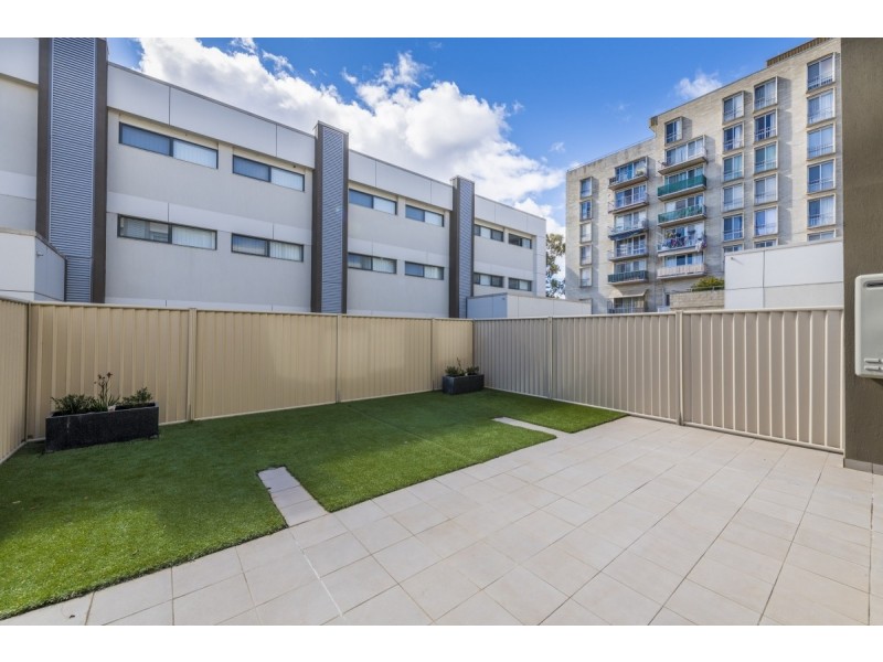 16/90 Derrima Road, Queanbeyan NSW 2620