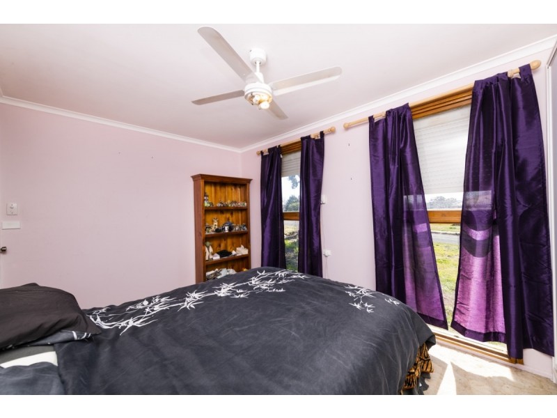 32 Boronia Crescent, Karabar NSW 2620