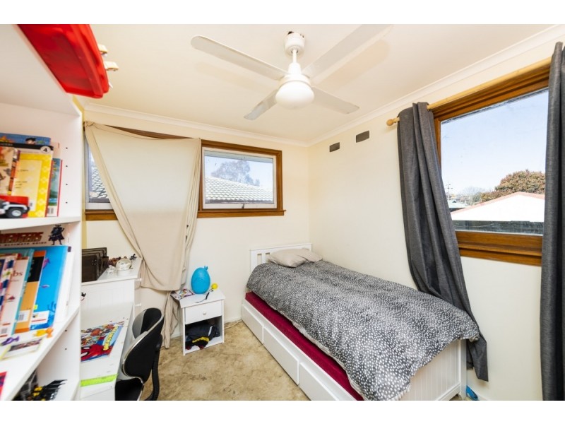 32 Boronia Crescent, Karabar NSW 2620