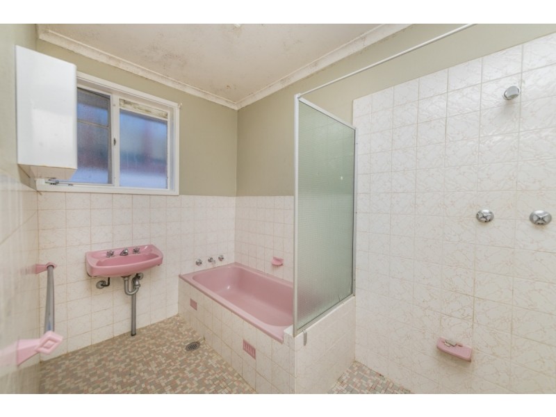 37 Fergus Road, Queanbeyan NSW 2620