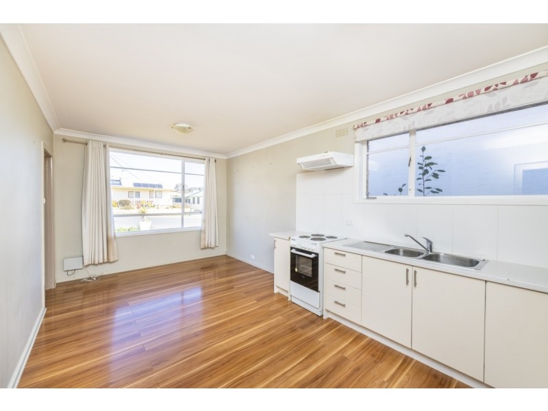 37 Fergus Road, Queanbeyan NSW 2620