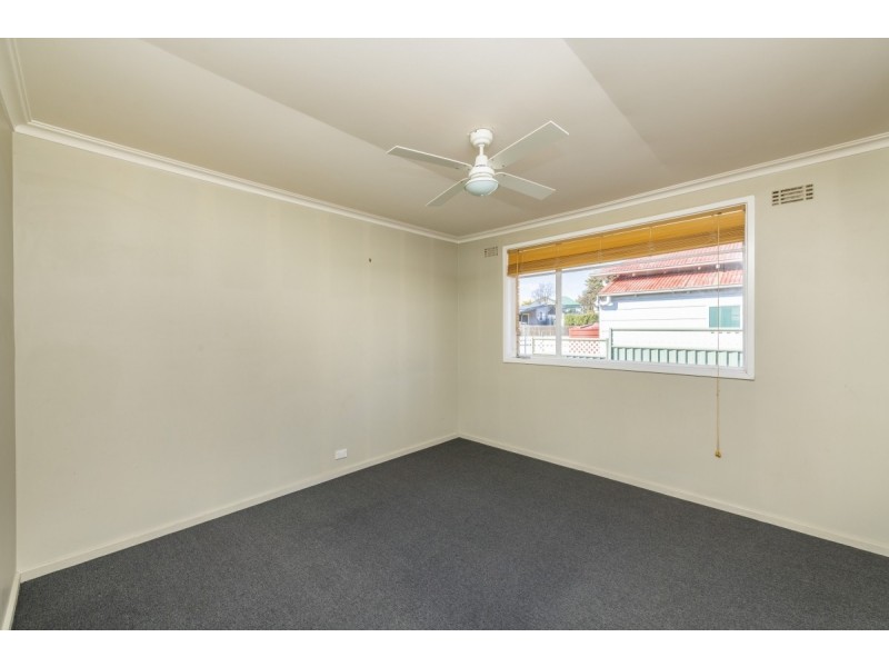 37 Fergus Road, Queanbeyan NSW 2620