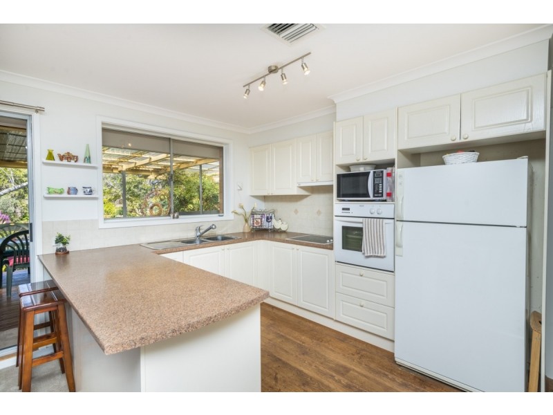 19 Bendora Avenue, Queanbeyan NSW 2620