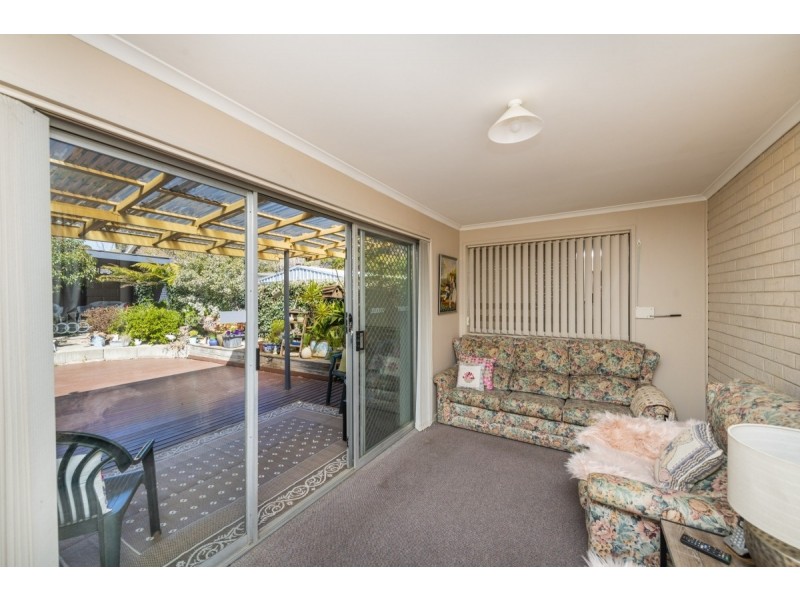 19 Bendora Avenue, Queanbeyan NSW 2620