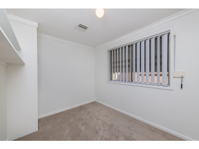 19 Bendora Avenue, Queanbeyan NSW 2620