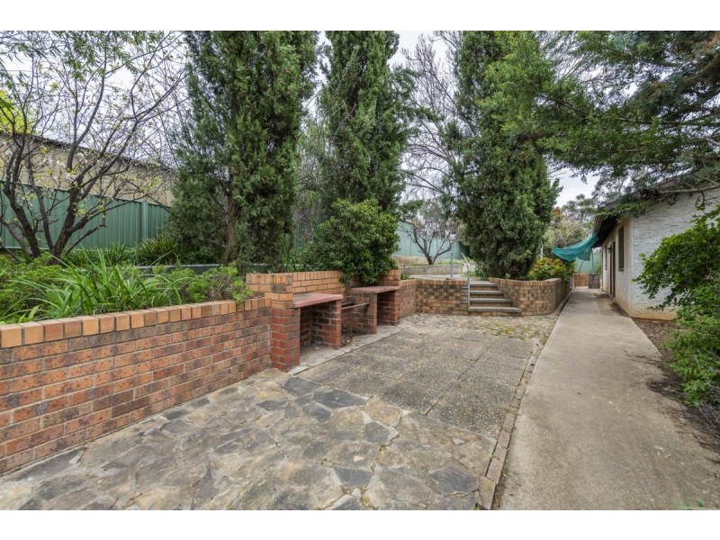 52 Gilmore Place, Queanbeyan NSW 2620