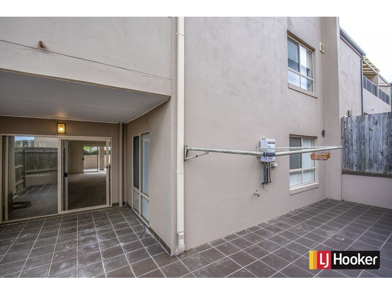 8/43 Antill Street, Queanbeyan NSW 2620