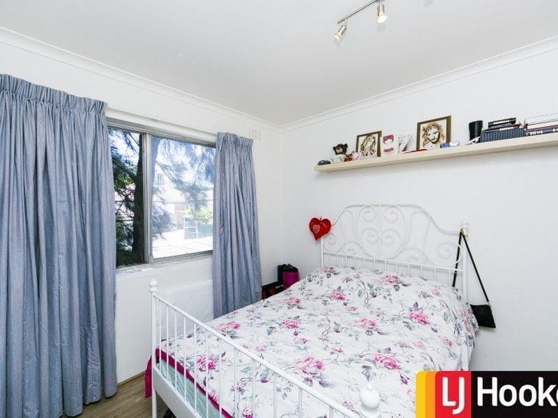 16/9 Macquiod Street, Queanbeyan NSW 2620