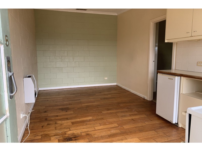 8/44 Kinkora Place, Queanbeyan NSW 2620