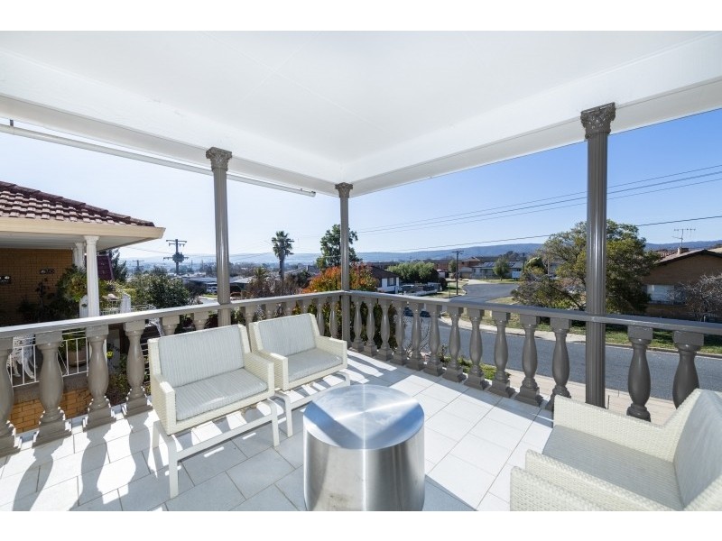 28a Christopher Crescent, Queanbeyan NSW 2620